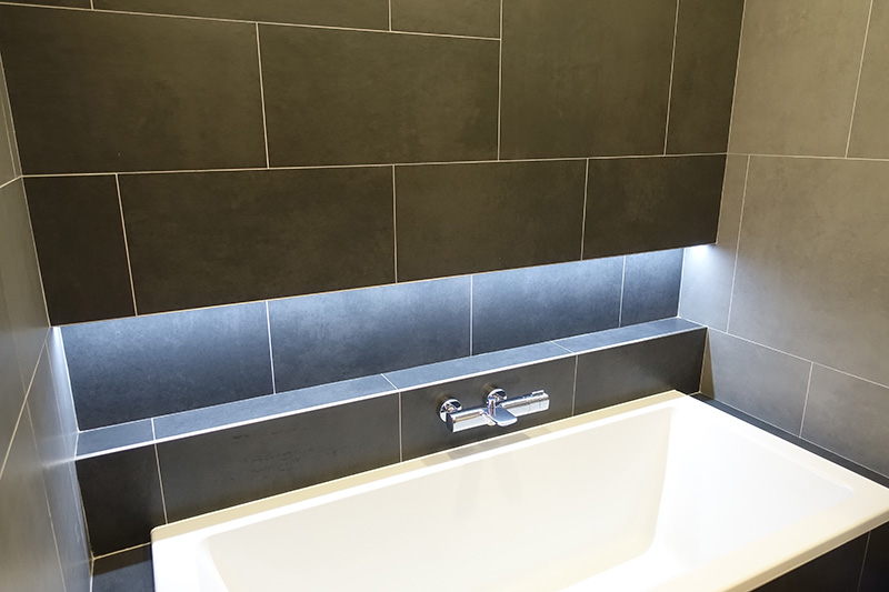 Osvětlení koupelnové niky